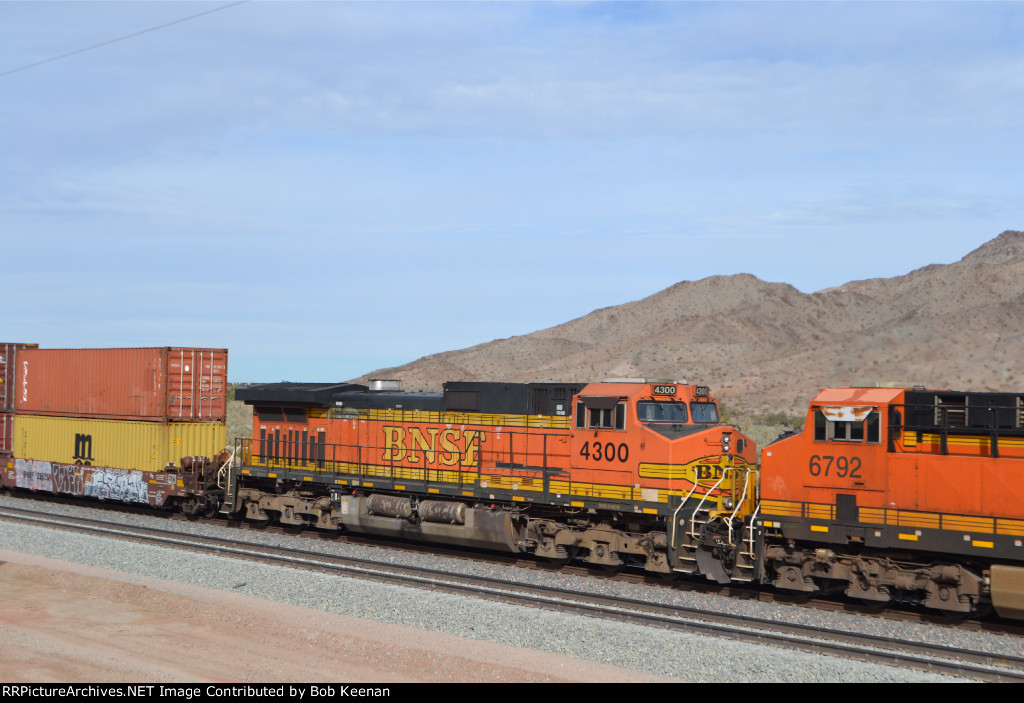 BNSF 4300